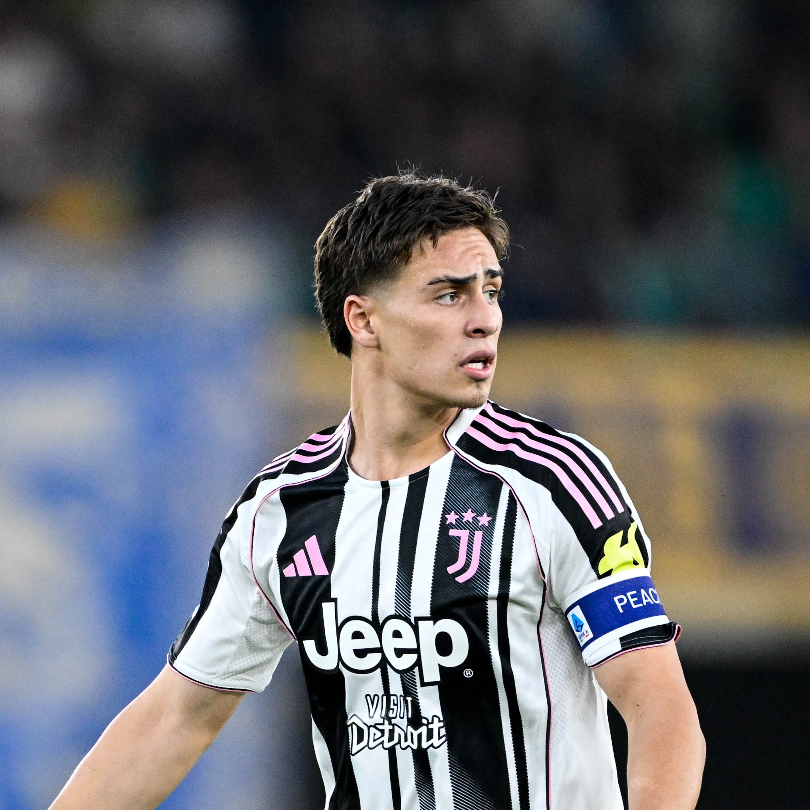 Arsenal, Chelsea & Man United intai bintang muda Juventus