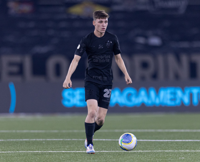 Arsenal Hubungi Permata Brazil