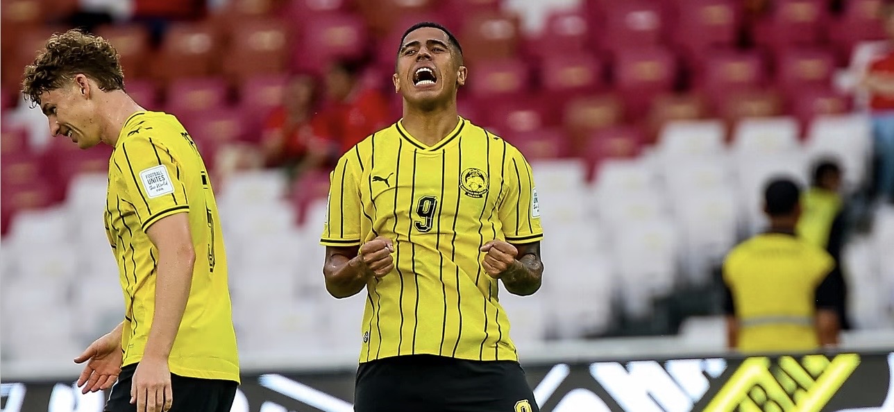 BERGSON DEBUT BERSAMA HARIMAU MALAYA