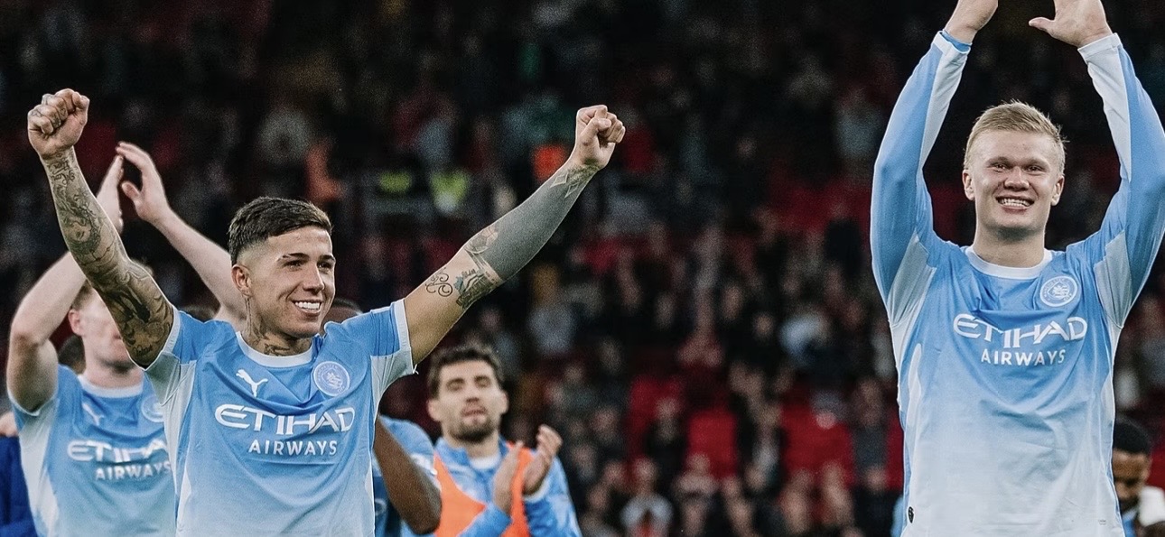 MANCHESTER CITY JAWAB KRITIKAN DI ANFIELD