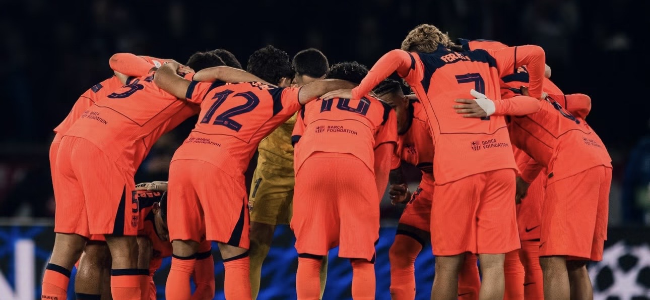 Barcelona Adu Sepanduk Kontroversi PSG